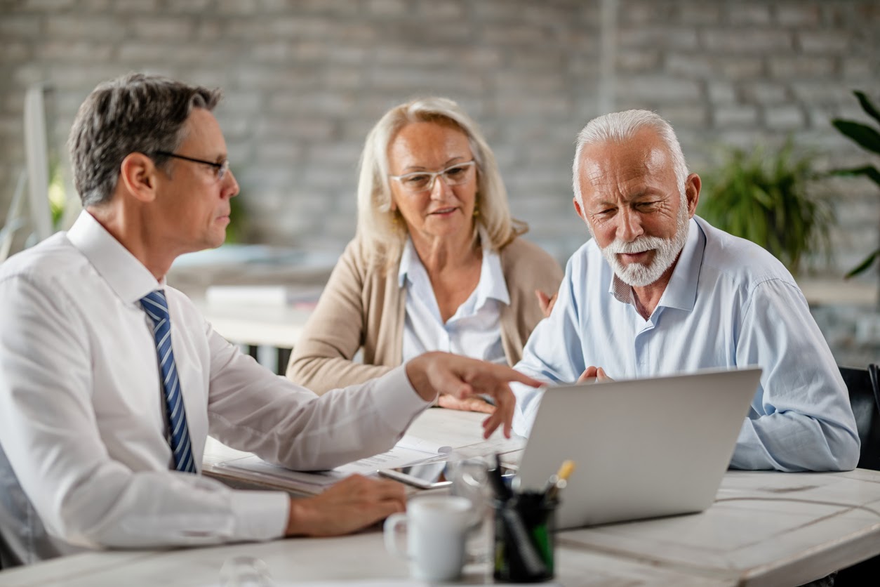 Retirement advisor helping clients